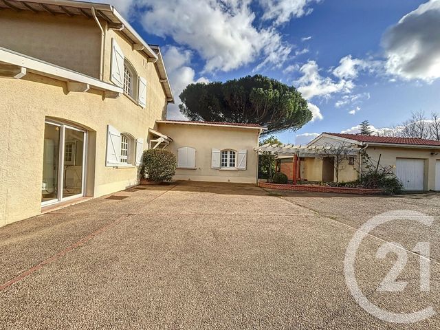 maison à vendre - 8 pièces - 270.0 m2 - GIROUSSENS - 81 - MIDI-PYRENEES - Century 21 Les Demeures Du Pastel