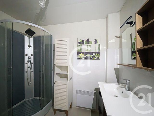 Appartement T2 à louer - 3 pièces - 95.0 m2 - LAVAUR - 81 - MIDI-PYRENEES - Century 21 Les Demeures Du Pastel