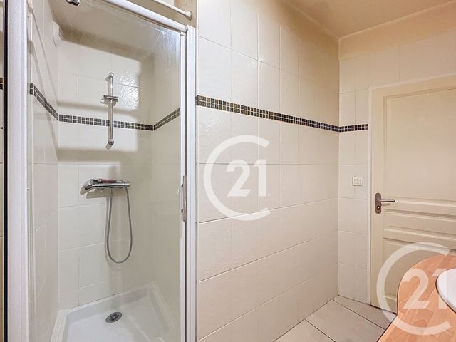 Appartement T3 à louer - 4 pièces - 79.74 m2 - LAVAUR - 81 - MIDI-PYRENEES - Century 21 Les Demeures Du Pastel