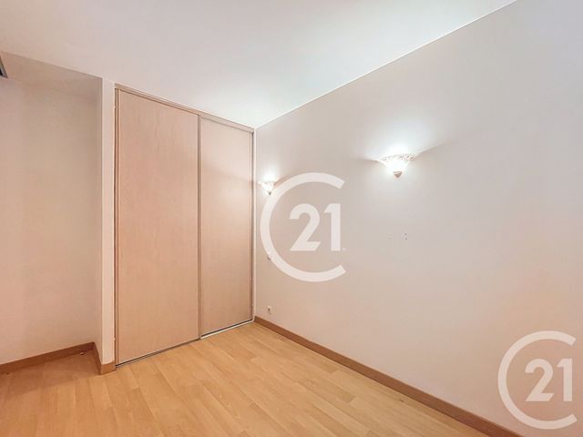 Appartement T3 à louer - 4 pièces - 79.74 m2 - LAVAUR - 81 - MIDI-PYRENEES - Century 21 Les Demeures Du Pastel