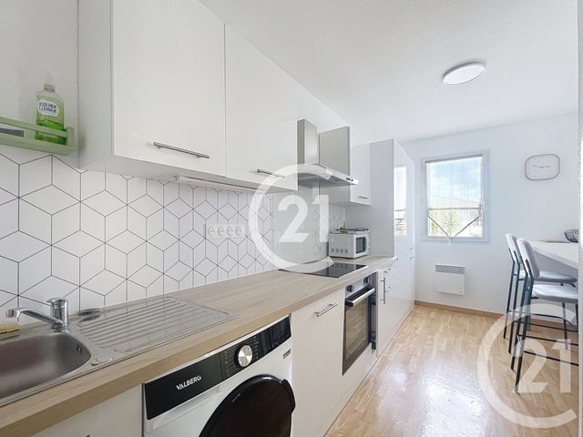 Appartement T3 à louer - 3 pièces - 67.72 m2 - ST SULPICE LA POINTE - 81 - MIDI-PYRENEES - Century 21 Les Demeures Du Pastel