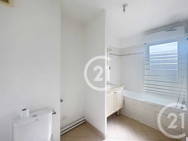 Appartement T2 à louer - 2 pièces - 49.0 m2 - ST SULPICE LA POINTE - 81 - MIDI-PYRENEES - Century 21 Les Demeures Du Pastel