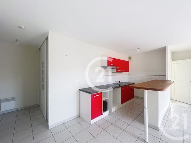 Appartement T2 à louer - 2 pièces - 49.0 m2 - ST SULPICE LA POINTE - 81 - MIDI-PYRENEES - Century 21 Les Demeures Du Pastel