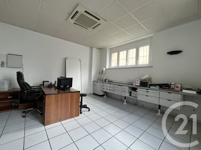 Appartement Local à louer - 4 pièces - 60.5 m2 - LAVAUR - 81 - MIDI-PYRENEES - Century 21 Les Demeures Du Pastel