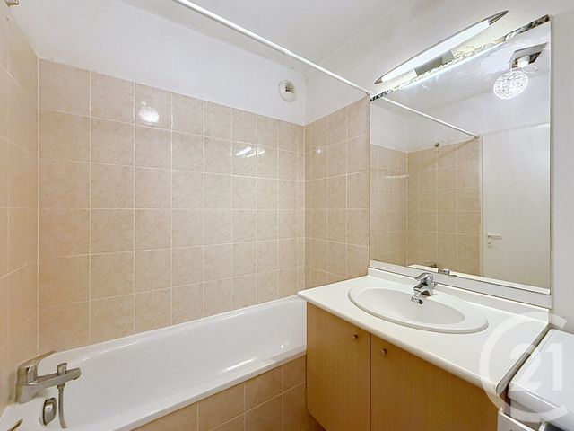 Appartement T2 à vendre - 3 pièces - 49.0 m2 - LAVAUR - 81 - MIDI-PYRENEES - Century 21 Les Demeures Du Pastel